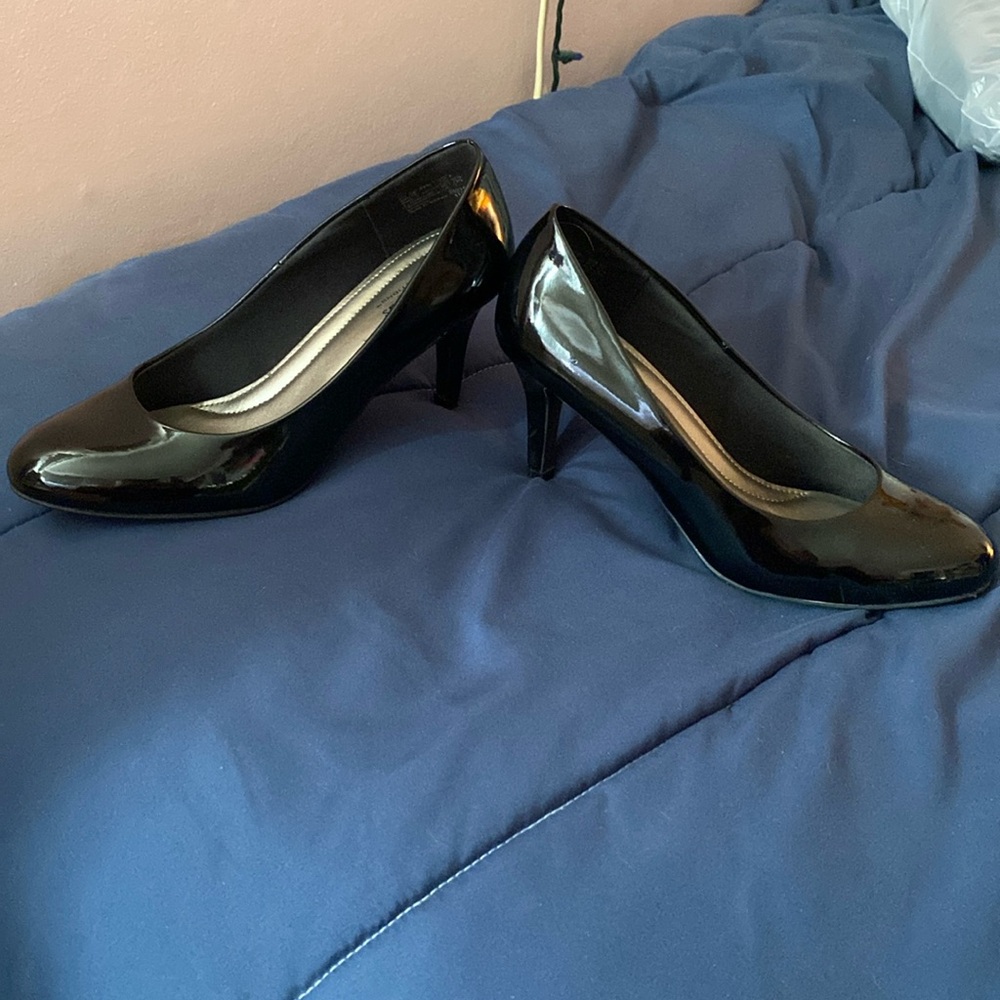Comfort Plus Black patent heels